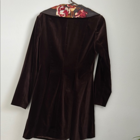 Floral Lined Vintage Brown Velvet Coat - Picture 5 of 5